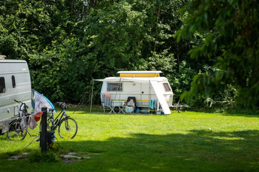 Camping Indijk met caravan