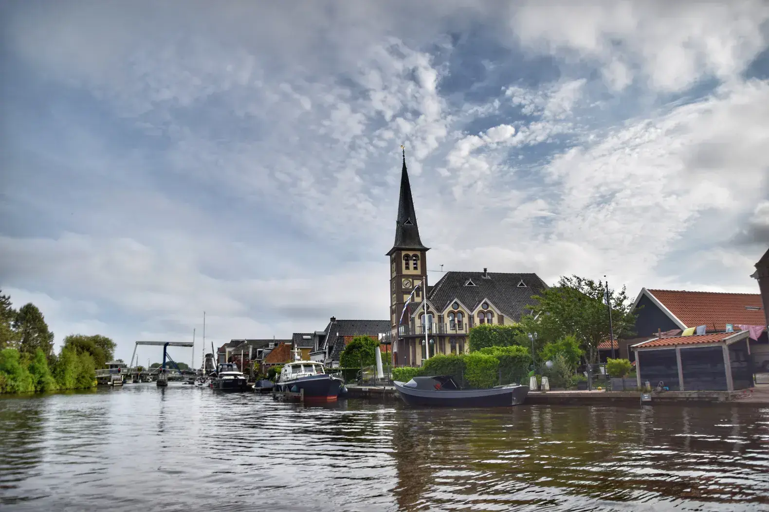 Aquacamping en Jachthaven de Rakken in Woudsend