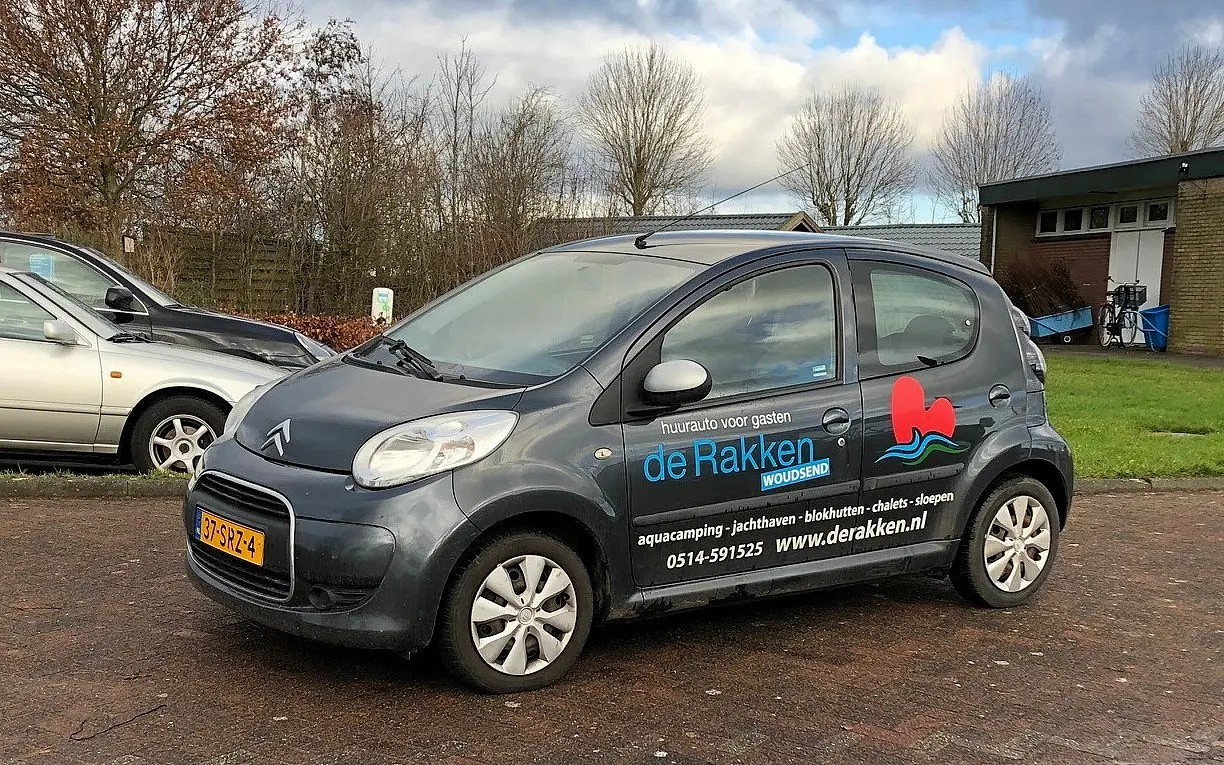 Huurauto Aquacamping de Rakken