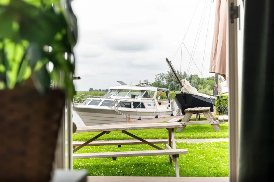 Uitzicht vanuit kampeerpod 2