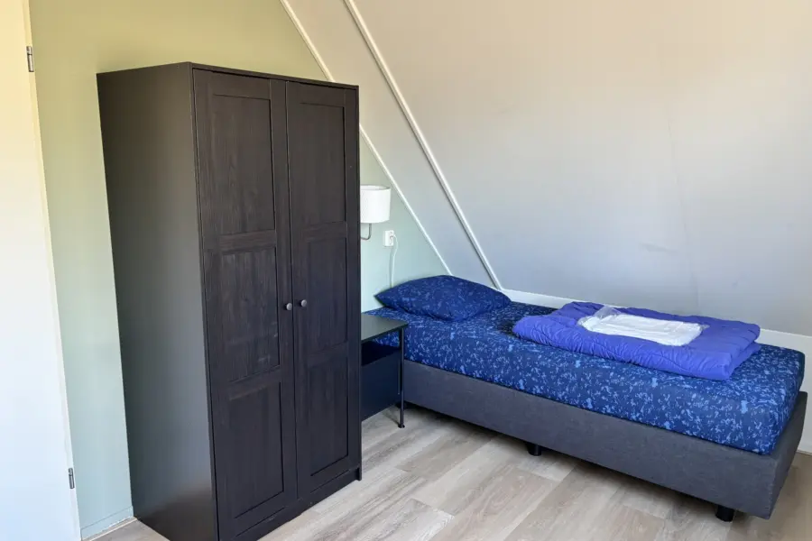 Slaapkamer boven links 2