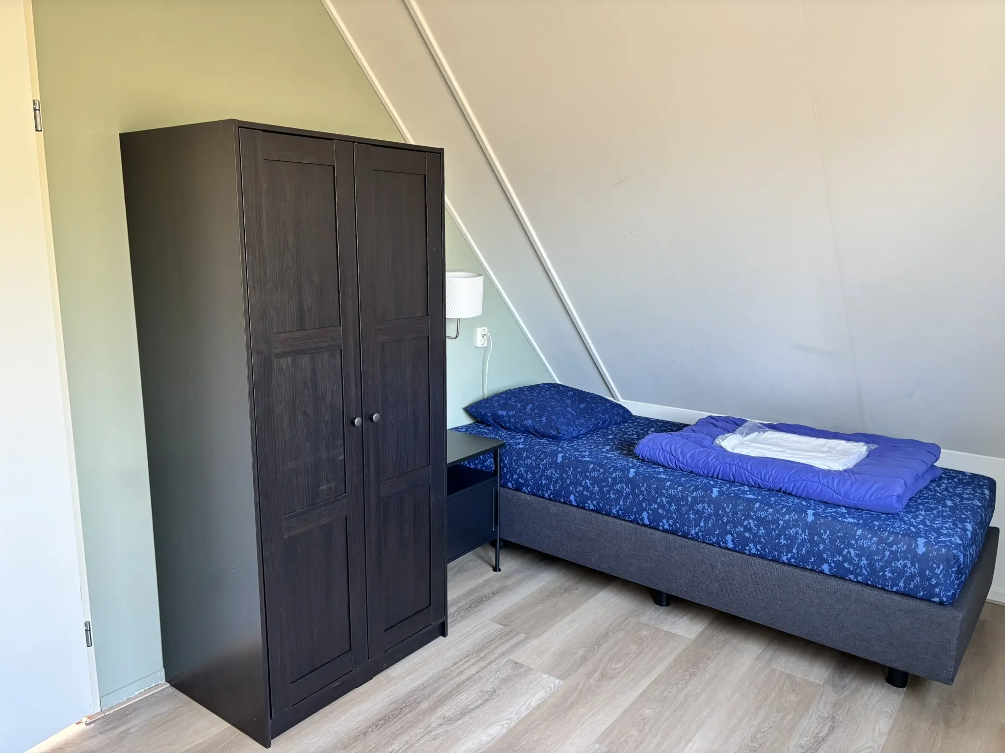 Slaapkamer boven links 2