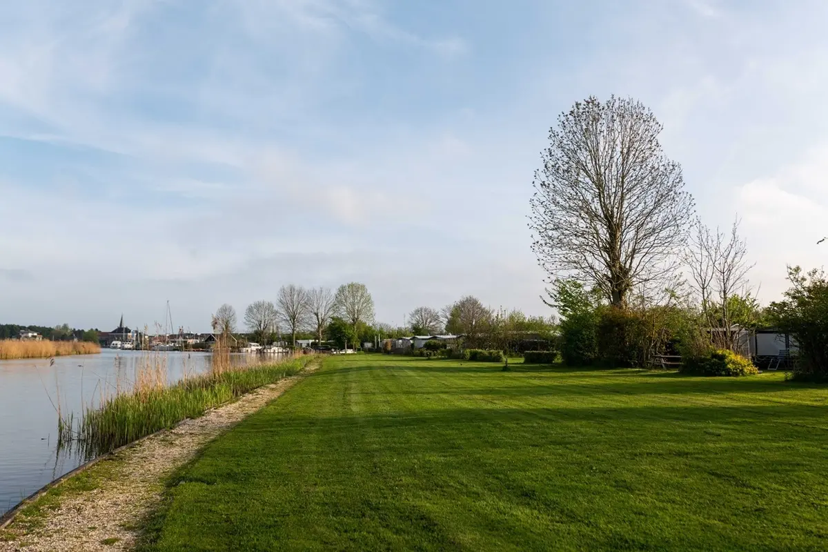 Vroeg voorjaar langs de Rakken