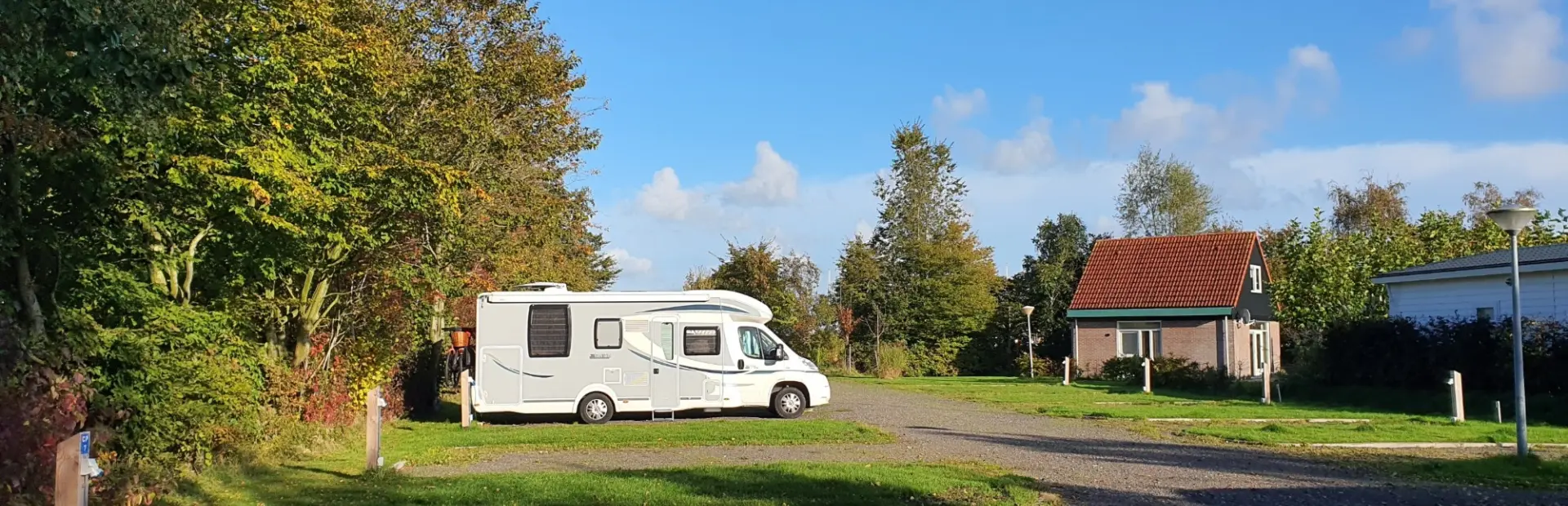 Met de camper op pad in Friesland in de herfst