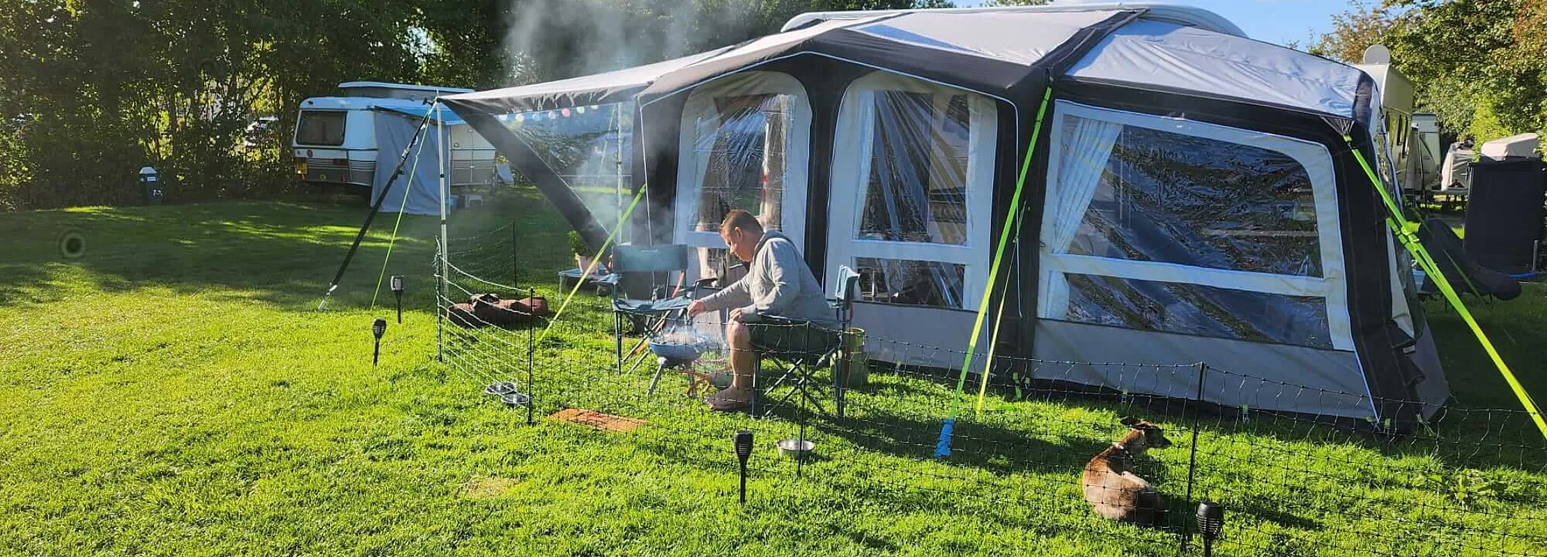 Barbecueen op de camping